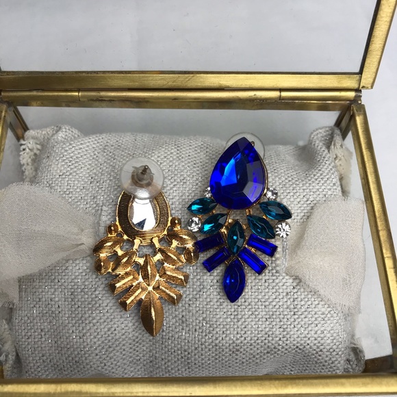 Gorgeous Art Deco Blue Crystal Earrings 💙 - Picture 3 of 3